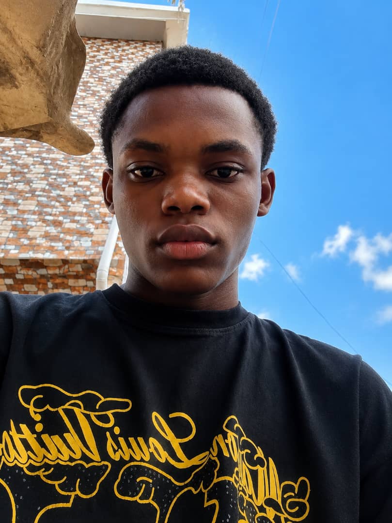 AKOM PRINCE